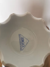 Charger l'image dans la galerie, Théière design des années 1990, série Ergo par Goebel. Memphis milano, detail signature