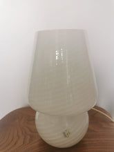 Charger l'image dans la galerie, Lampe mushroom champignon vintage Murano Vetri di Murano