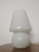 Charger l'image dans la galerie, Lampe mushroom champignon vintage Murano Vetri di Murano