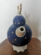 Charger l'image dans la galerie, Théière design des années 1990, série Ergo par Goebel. Memphis milano