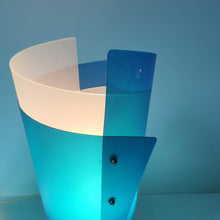 Charger l'image dans la galerie, Paire de lampes by Samuel Parker S.R.L pour Slamp, Italy. Editées dans les années 90.