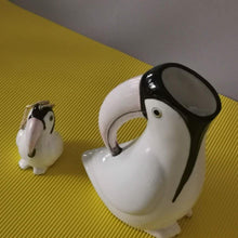 Charger l'image dans la galerie, pichet ou vase avec salière en céramique, oiseau, toucan vintage années 80 - Maison Panache