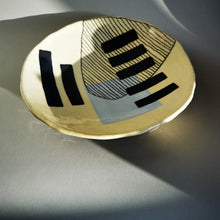 Charger l'image dans la galerie, Magnifique plat ou coupe, il pourra vous servir comme coupe pour y mettre vos fruits ou comme plat pour y sublimer vos recettes ou tout simplement comme objet de déco