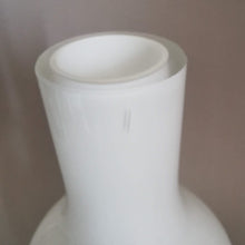 Charger l'image dans la galerie, Vase bubble vintage opaline blanc