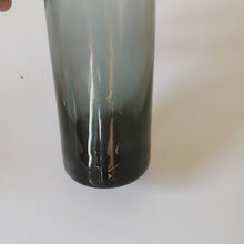Charger l'image dans la galerie, Vase danois vintage cylindrique de PER LÜTKEN pour HOLMEGAARD dans les années 60