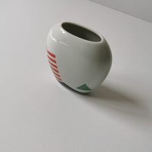 Charger l'image dans la galerie, vase céramique plat ovale années 80