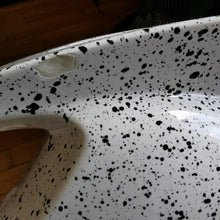 Charger l'image dans la galerie, Vase ou Pichet décoratif 1985 moucheté