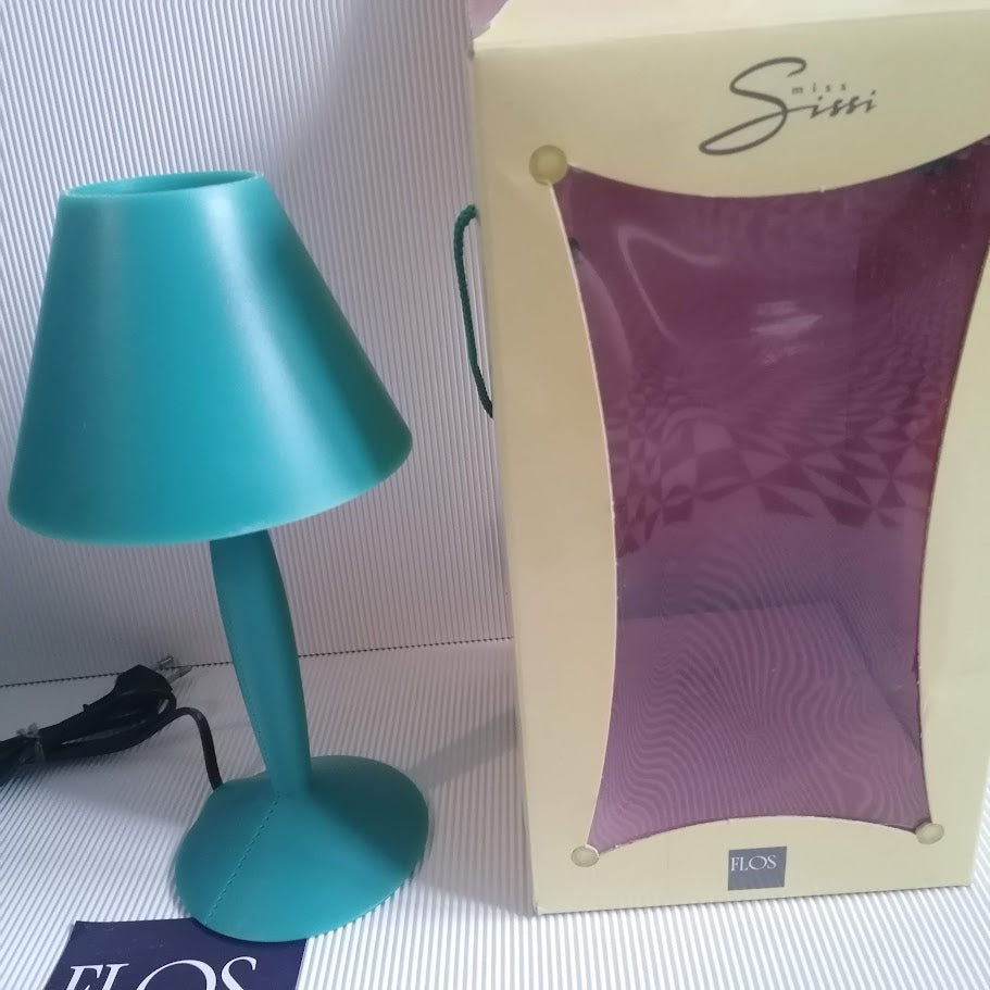 Lampe Miss Sissi verte design de Philippe Starck pour Flos dans sa boîte d'origine
