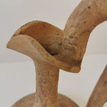 Charger l&#39;image dans la galerie, Carafe ou vase de style antique en terre cuite de forme libre. 
