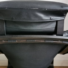 Charger l&#39;image dans la galerie, Fauteuil scandinave Kroken Ake Fribyter
