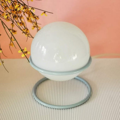 lampe globe boule à poser des années 50 - Maison Panache