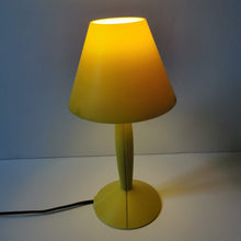 Charger l&#39;image dans la galerie, Lampe Miss Sissi, Philippe Starck, Flos, 1991
