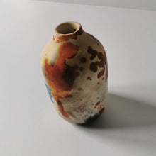 Charger l&#39;image dans la galerie, Soliflore en porcelaine enfumée, Raisa Salvador

