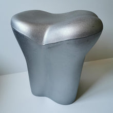 Charger l&#39;image dans la galerie, Tabouret Tooth &quot;Philippe Starck&quot; édition XO 2002
