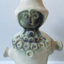 Charger l&#39;image dans la galerie, vase anthropomorphe personnage céramique 1960

