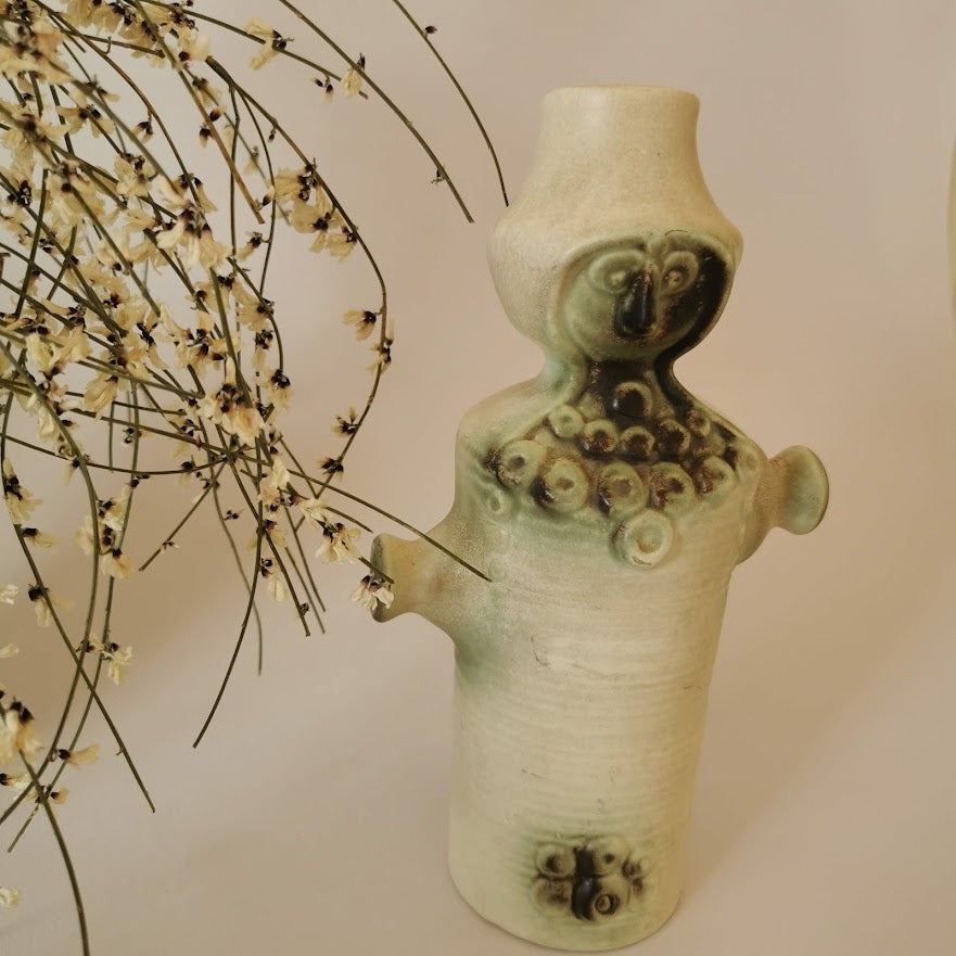 vase anthropomorphe personnage céramique 1960