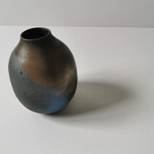 Charger l&#39;image dans la galerie, Vase, Soliflore en porcelaine enfumée, Raisa Salvador
